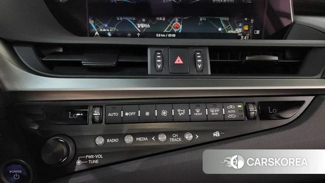 Lexus ES300h 7th generation id 4918705 из Кореи 24