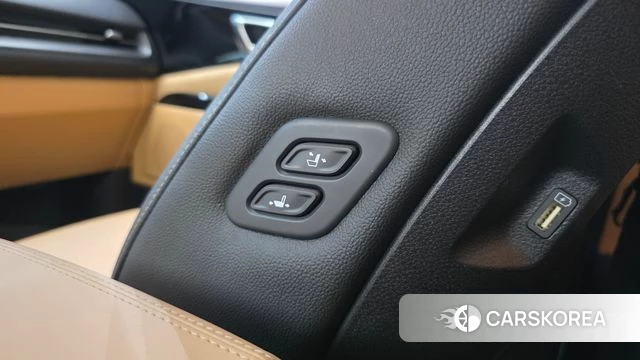 Kia Carnival 4th generation id 4720966 из Кореи 24