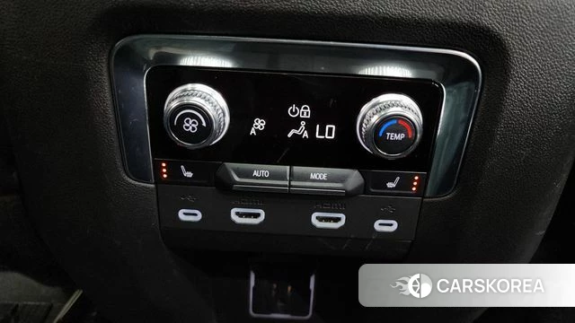 GMC Yukon id 4231769 из Кореи 24