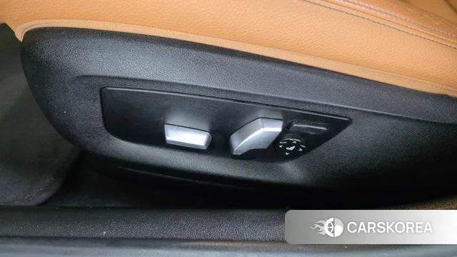 BMW 5 Series (G30) id 4983219 из Кореи 24