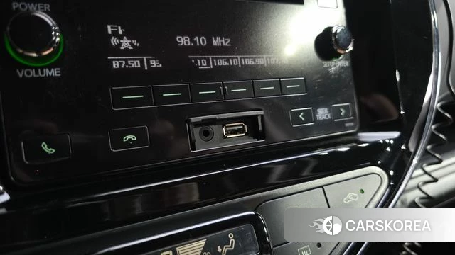 Toyota Prius C id 4952866 из Кореи 24