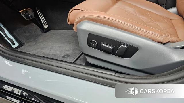 BMW 5 Series (G60) id 5021441 из Кореи 24