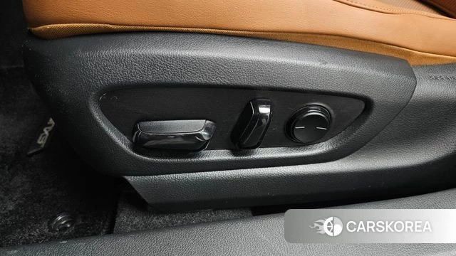 Lexus UX250h id 4907399 из Кореи 24
