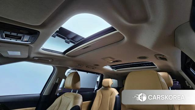 Kia Carnival 4th generation id 4982365 из Кореи 24