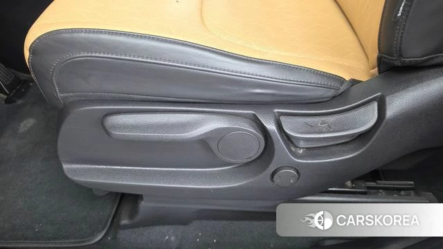 Kia Carnival 4th generation id 4741256 из Кореи 24