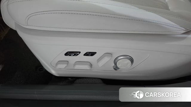 Hyundai Grandeur (GN7) id 4995334 из Кореи 24