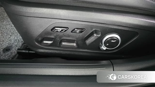 Hyundai Grandeur (GN7) id 4990629 из Кореи 24