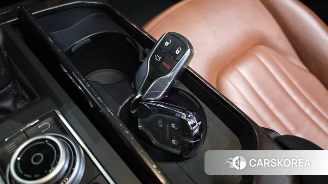 Maserati Levante id 4918420 из Кореи 24
