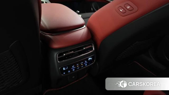 Genesis GV70 id 5039165 из Кореи 24