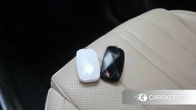 Genesis GV80 id 5011633 из Кореи 24