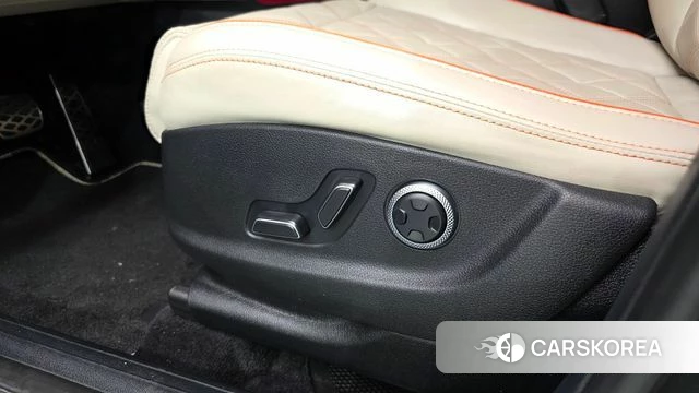 Genesis GV70 id 4921424 из Кореи 24