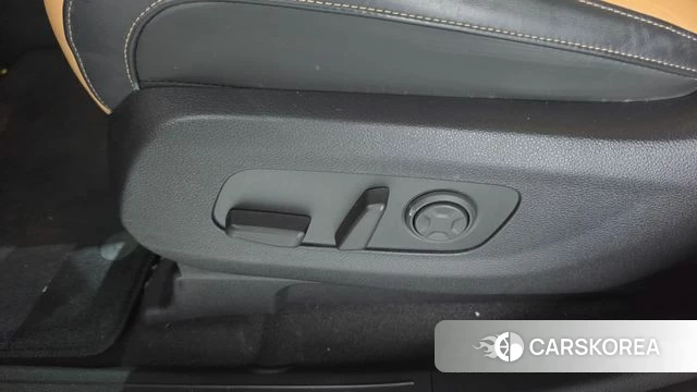 Kia Carnival 4th generation id 5022647 из Кореи 24