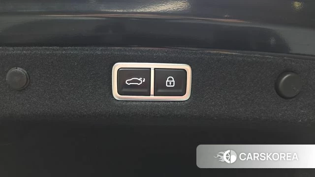 Hyundai Grandeur Hybrid (GN7) id 4783745 из Кореи 24