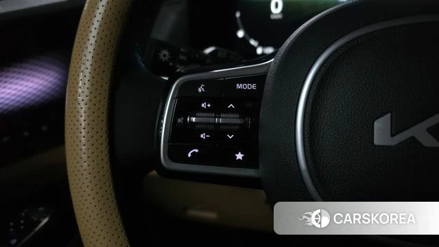 Kia Carnival 4th generation id 5040660 из Кореи 24