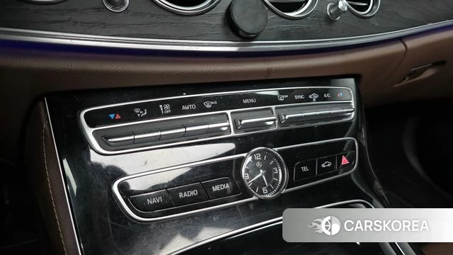 Mercedes-Benz E-Class W213 id 4998936 из Кореи 24
