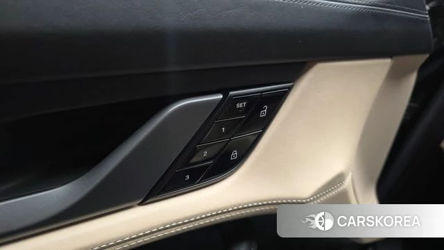 Porsche Taycan id 4987250 из Кореи 24