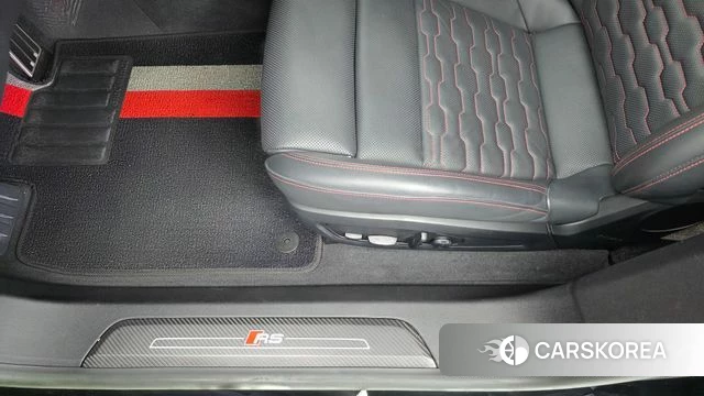 Audi RS e-Tron GT id 4996029 из Кореи 24