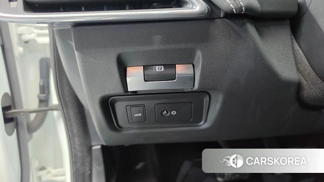 Jaguar XE id 4992603 из Кореи 24