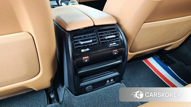 BMW 5 Series (G30) id 5034609 из Кореи 24