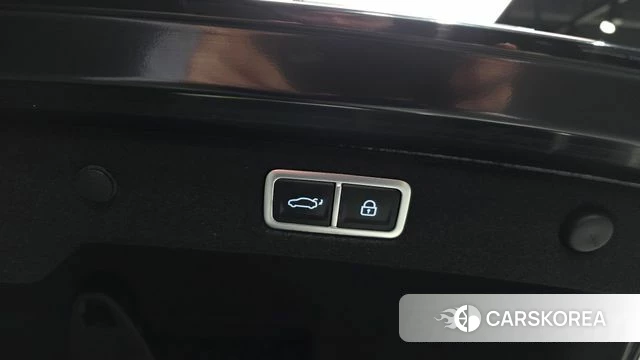 Hyundai Grandeur Hybrid (GN7) id 4991196 из Кореи 24