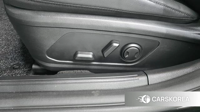 Hyundai Grandeur (GN7) id 4957608 из Кореи 24