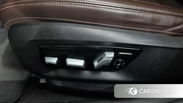 BMW 5 Series (G30) id 5035266 из Кореи 24