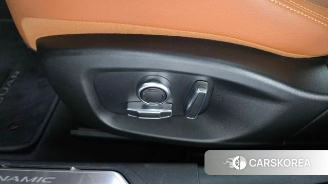 Jaguar XE id 4923497 из Кореи 24