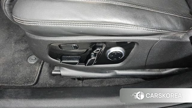 Genesis G90 id 4993292 из Кореи 24