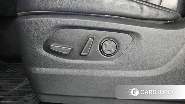 Hyundai Staria id 4941464 из Кореи 24
