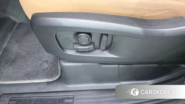 Land Rover Defender (L663) id 5011109 из Кореи 24