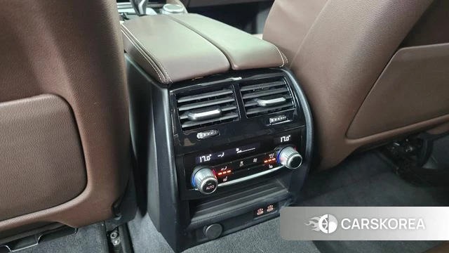 BMW 5 Series (G30) id 4997541 из Кореи 24