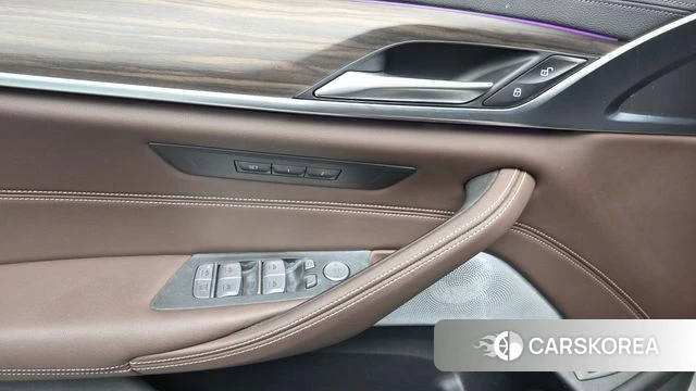 BMW 5 Series (G30) id 5053740 из Кореи 24
