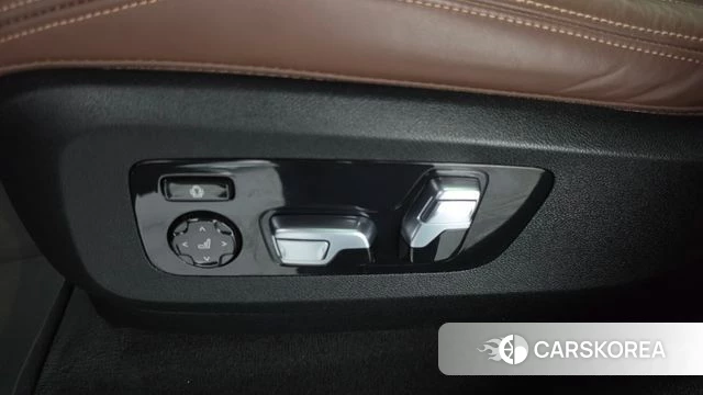 BMW X6 (G06) id 4982126 из Кореи 24