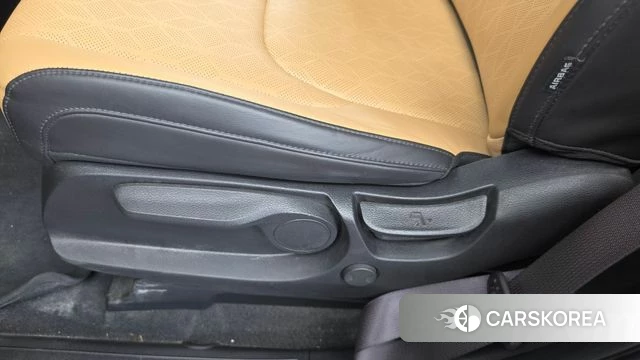 Kia Carnival 4th generation id 4929700 из Кореи 24