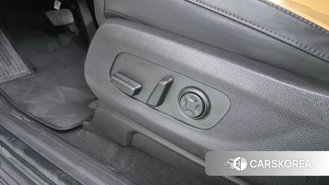 Kia Carnival 4th generation id 4976005 из Кореи 24