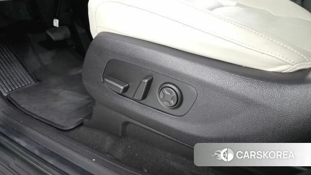 Kia Carnival 4th generation id 4958372 из Кореи 24