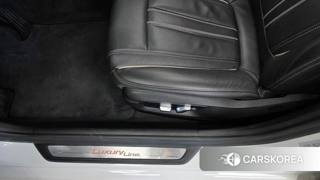 BMW 5 Series (G30) id 5028936 из Кореи 24