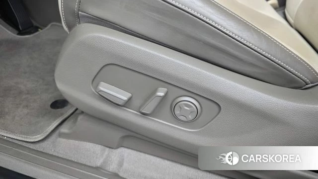 Kia Carnival 4th generation id 4917046 из Кореи 24