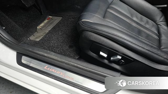 BMW 5 Series (G30) id 5013581 из Кореи 25