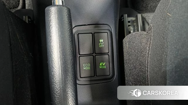 Toyota Prius C id 4988237 из Кореи 25