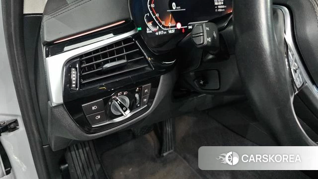 BMW 5 Series (G30) id 4977240 из Кореи 25