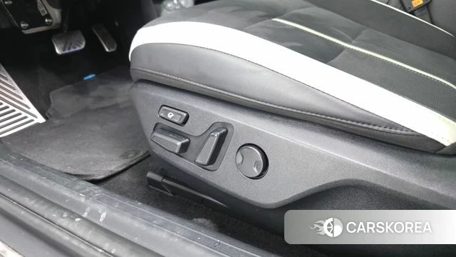 Kia The New EV6 id 4897987 из Кореи 25