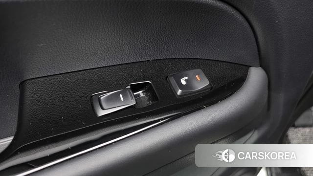 Ssangyong The New Rexton Sports Cannes id 4186163 из Кореи 25