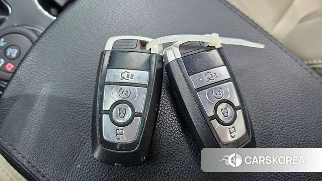 Ford Explorer id 4967723 из Кореи 25
