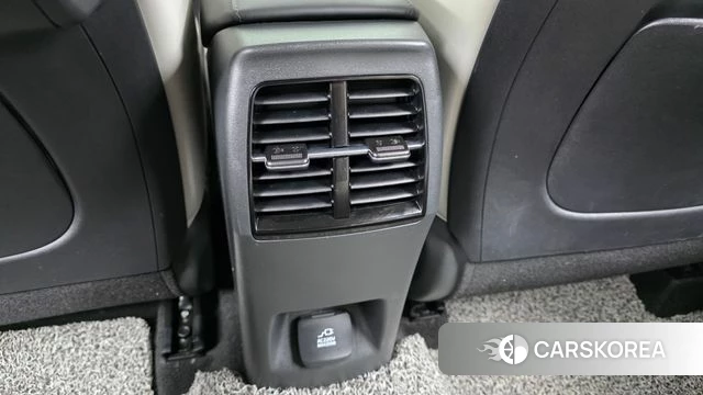 Kia Di Ol Nu Niro id 5039361 из Кореи 25