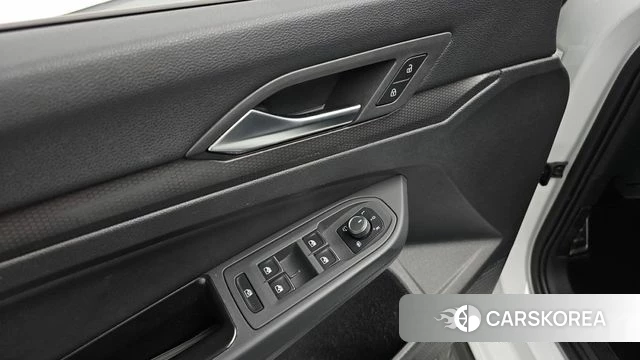 Volkswagen Golf 8th Generation id 4964614 из Кореи 25