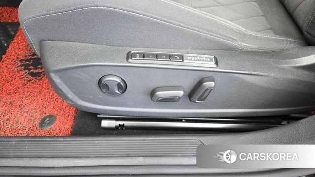 Volkswagen Golf 8th Generation id 4774584 из Кореи 25
