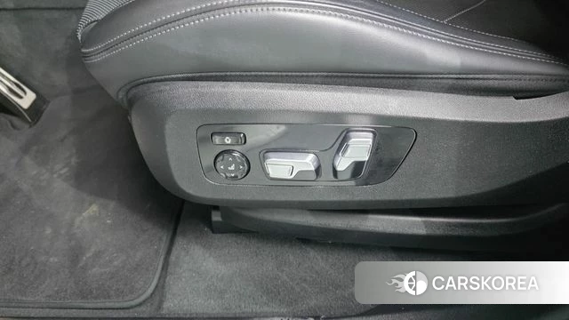 BMW XM (G09) id 4950538 из Кореи 25