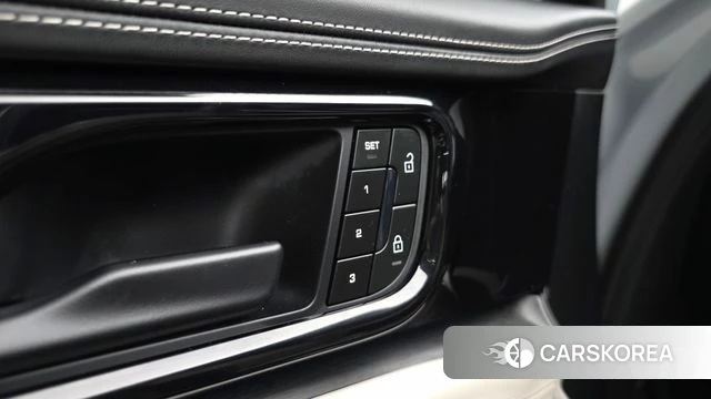 Porsche Panamera (976) id 5020944 из Кореи 25