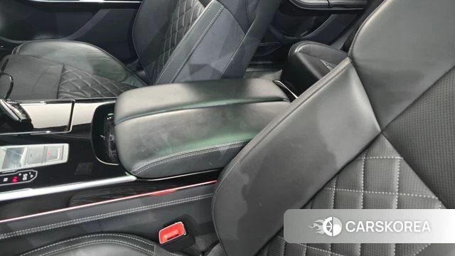 Audi A8 (D5) id 4935143 из Кореи 25